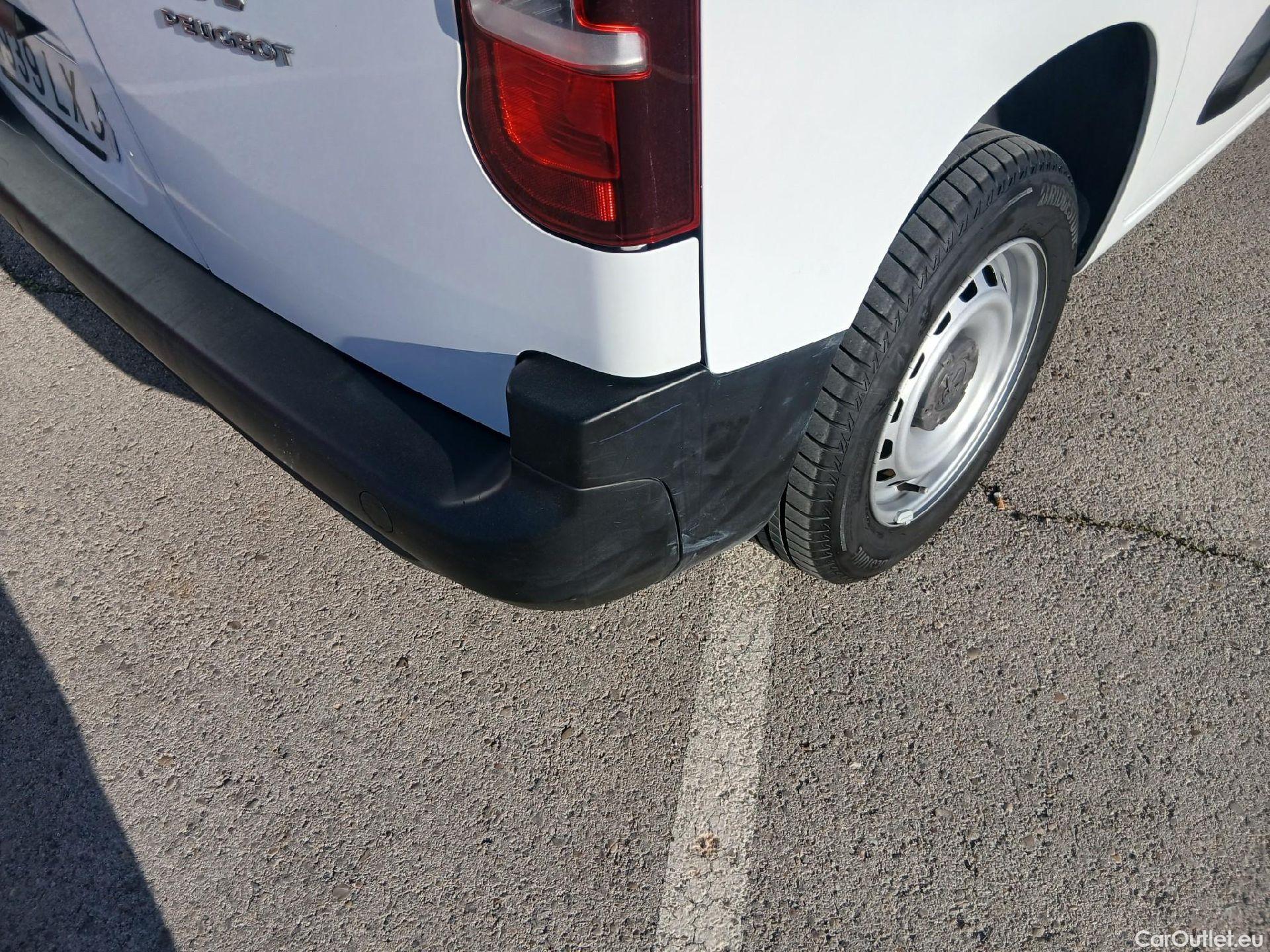  Peugeot  Partner PEUGEOT  / 2018 / 3P / furgón derivado de turismo Pro Standard 600kg BlueHDi 73kW #10