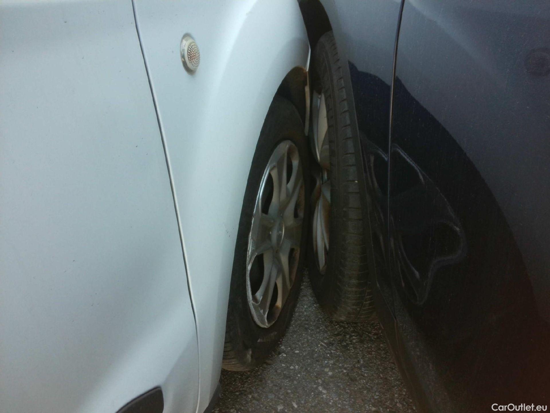  Ford  Transit FORD  Courier/2014/4P/furgón der.turis Van 1.5 TDCi 56kW Trend #38