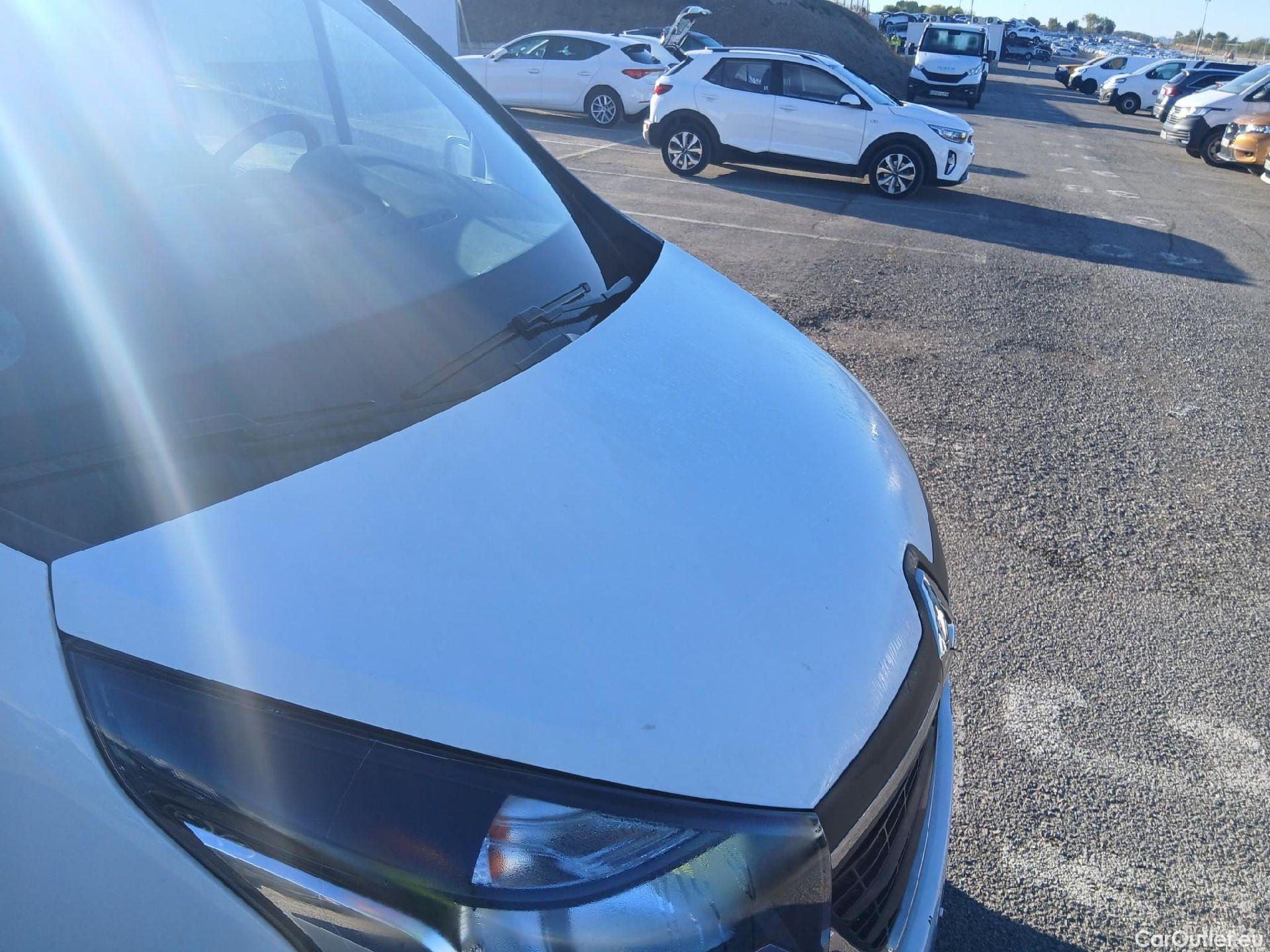  Renault  Trafic RENAULT  / 2019 / 4P / furgón Furgón 27 L1H1 Energy BluedCi 88 kW (AC) #2