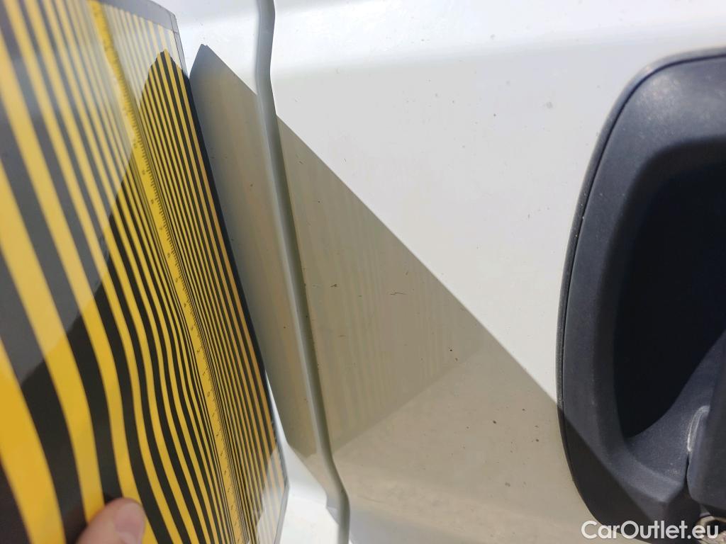  Peugeot  Boxer PEUGEOT  / 2014 / 4P / furgón Pack 335 L2 H2 BHDI 103kW (140CV) S&S #48