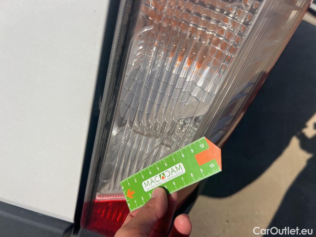  Ford  Transit FORD  / 2013 / 4P / furgón 350 96kW L3H2 Van Trend Delantera #8