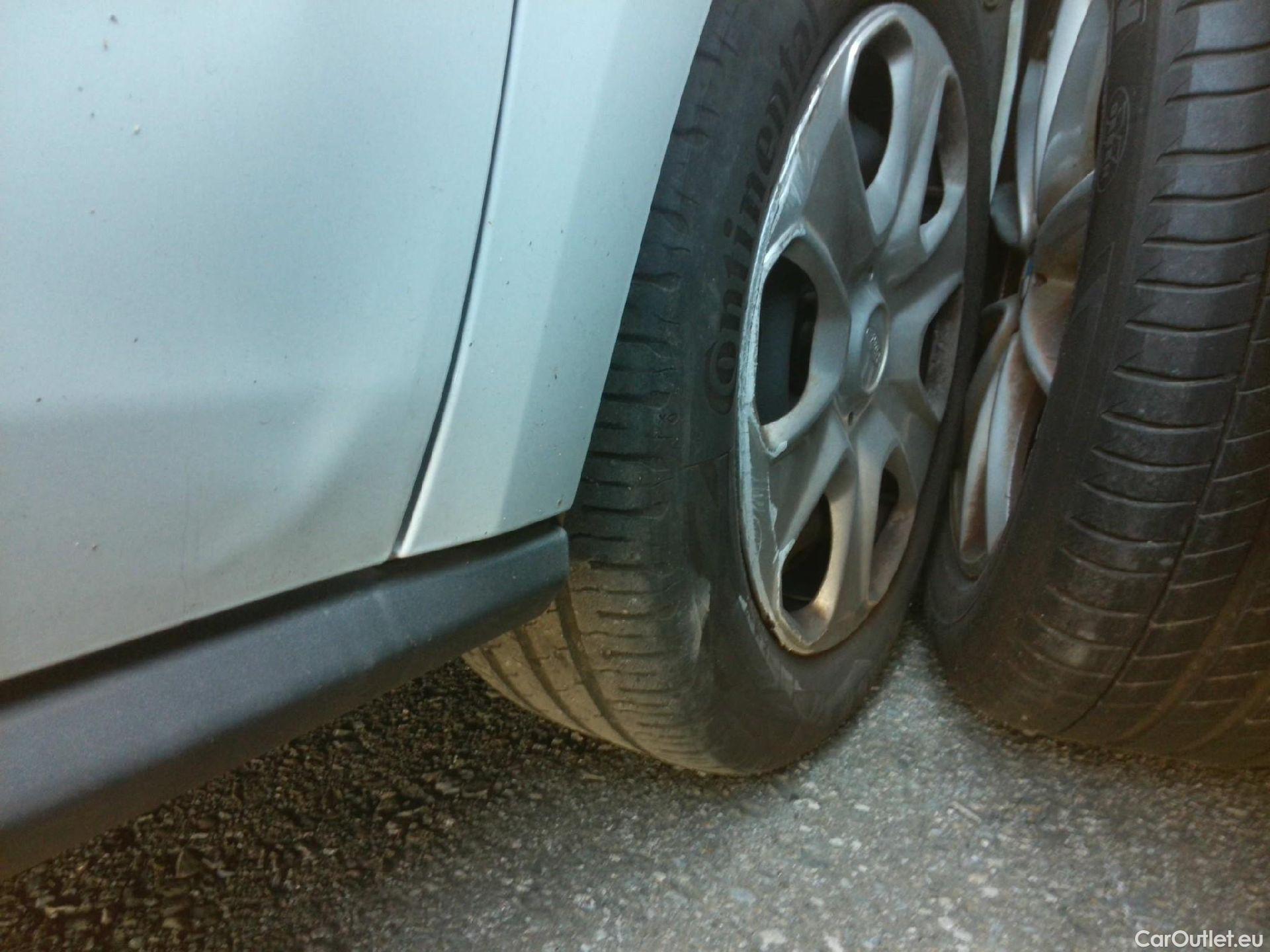  Ford  Transit FORD  Courier/2014/4P/furgón der.turis Van 1.5 TDCi 56kW Trend #5