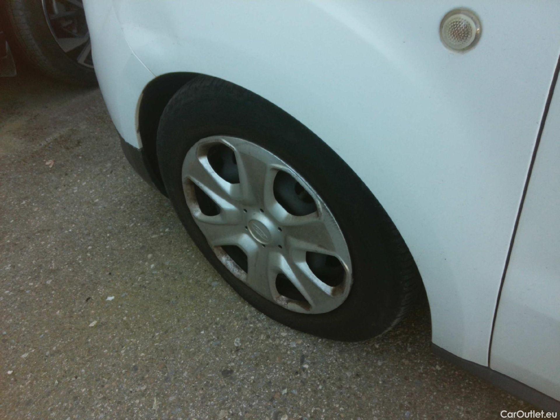  Ford  Transit FORD  Courier/2014/4P/furgón der.turis Van 1.5 TDCi 56kW Trend #3