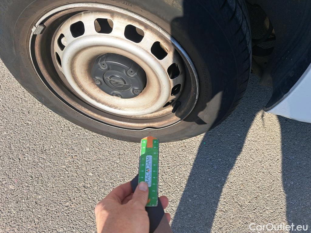  Opel  Combo OPEL  / 2018 / 3P / furgón derivado de turismo 1.5 TD 75kW (100CV) Express L H1 650kg (AC) #52