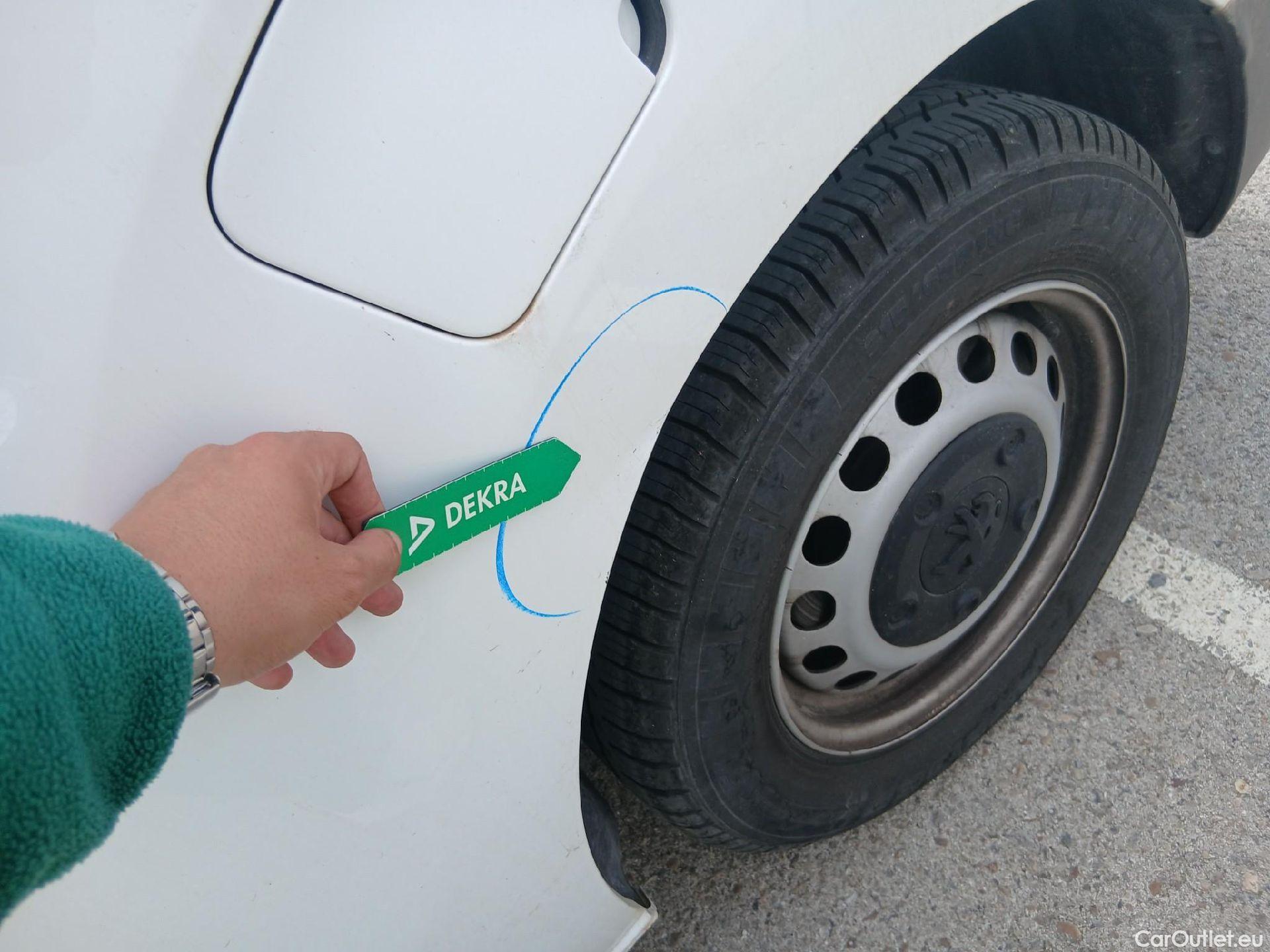  Peugeot  Expert PEUGEOT  / 2016 / 4P / furgón Furgón Pro 1.5 BlueHDi 120 Standard #2