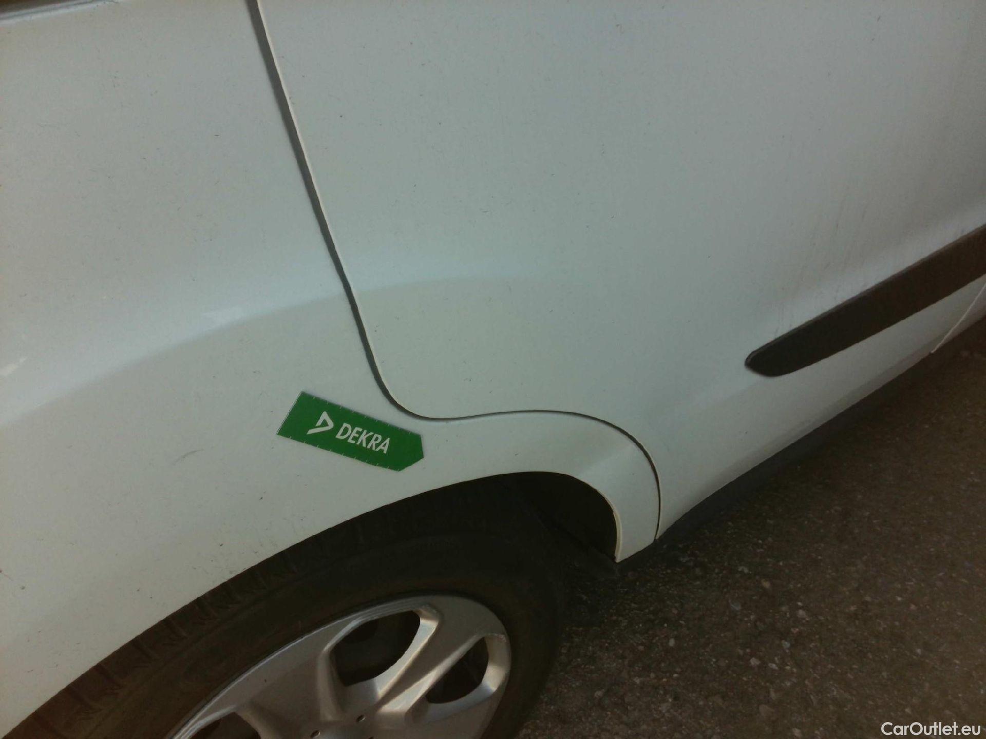  Ford  Transit FORD  Courier/2014/4P/furgón der.turis Van 1.5 TDCi 56kW Trend #33