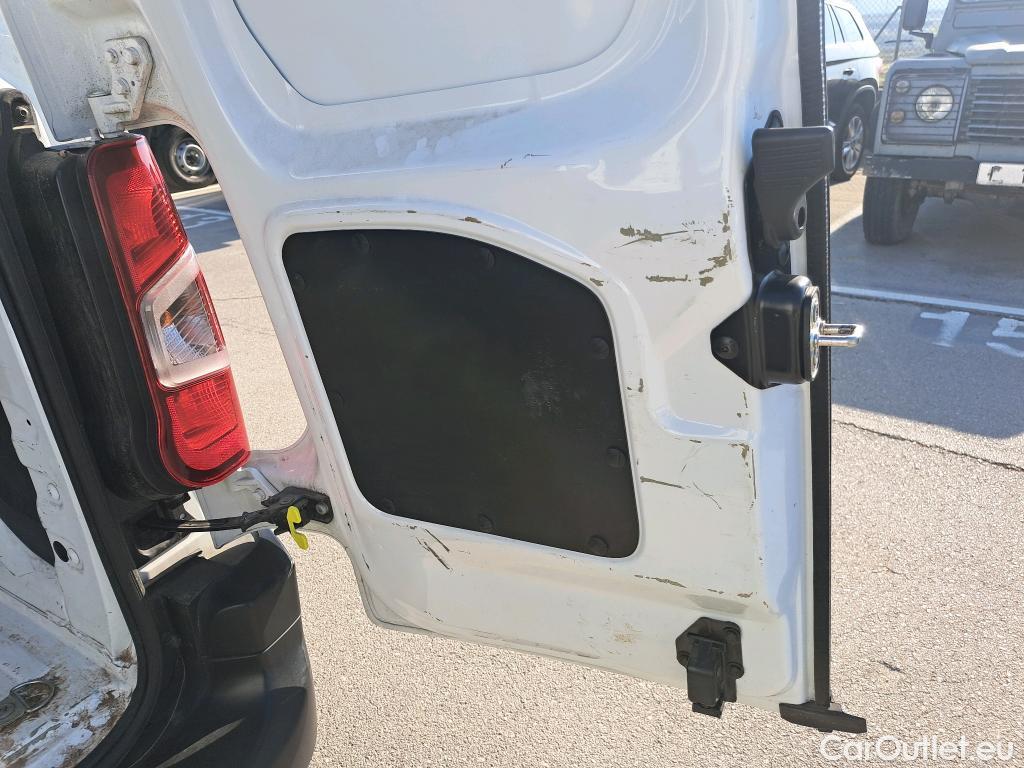  Opel  Combo OPEL  / 2018 / 3P / furgón derivado de turismo 1.5 TD 75kW (100CV) Express L H1 650kg (AC) #9