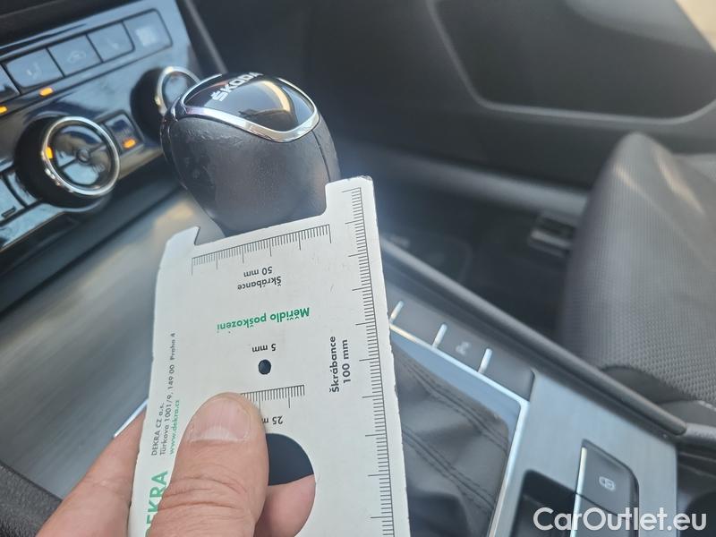  Skoda  Superb  (3V3)(2015) Supe.FL2.0TDI 110 Style AT #5