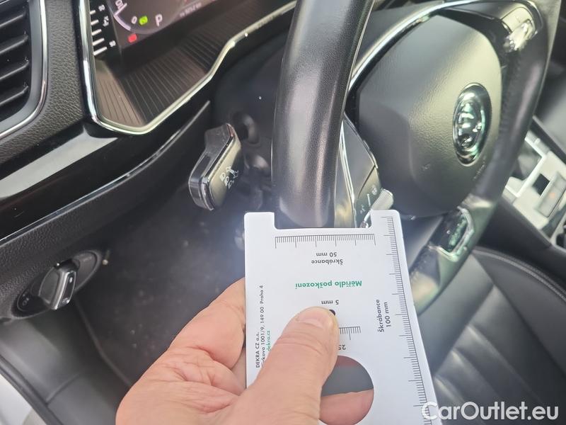  Skoda  Superb  Combi (3V5)(2015) Su.com.2.0TDI 147 4x4 L&K Aut #4