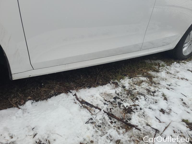  Skoda  Octavia  Lim. (NX3)(2020) Oct.2.0TDI 110 Ambition 5d #8