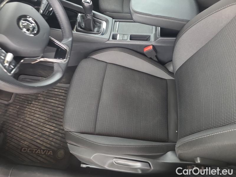  Skoda  Octavia  Combi (NX3)(2020) Oct.Combi 2.0TDI 85 Ambition #3