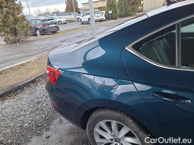  Skoda  Superb  2 (2008) Supe.FL2.0TDI 140 Style 4x4 AT #12