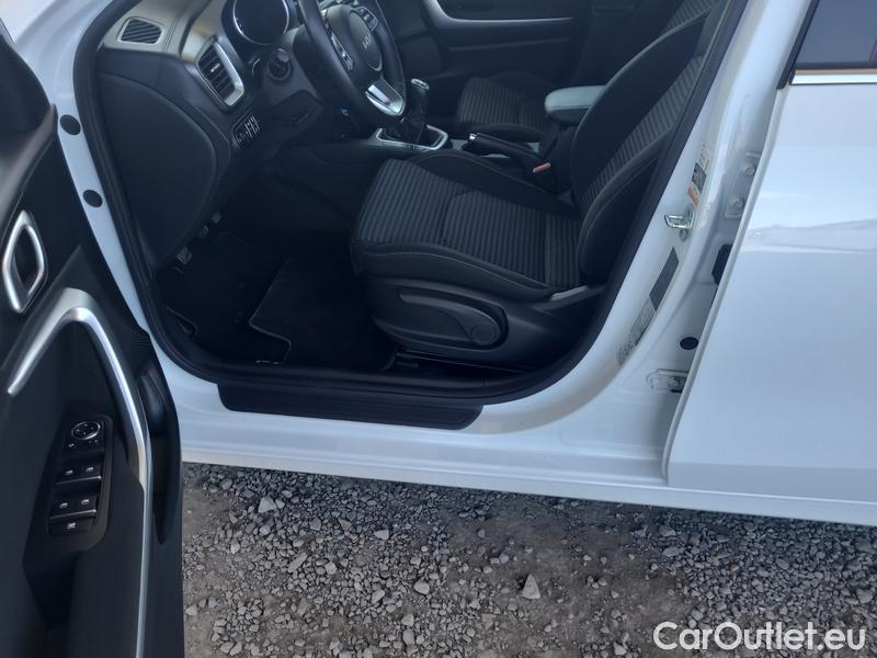  KIA  Cee'd Ceed Sportswagon (2018->) Ceed SW 1.5 T-GDI 118 Top #8