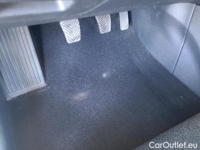  KIA  Cee'd Ceed Sportswagon (2018->) Ceed SW 1.5 T-GDI 118 Top #16