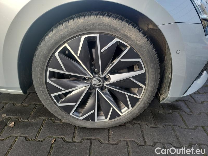  Skoda  Superb  Combi (3V5)(2015) Su.com.2.0TDI 147 4x4 L&K Aut #17