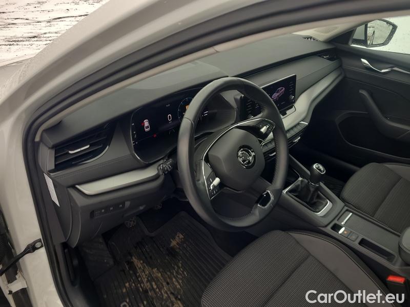  Skoda  Octavia  Lim. (NX3)(2020) Oct.2.0TDI 110 Ambition 5d #4