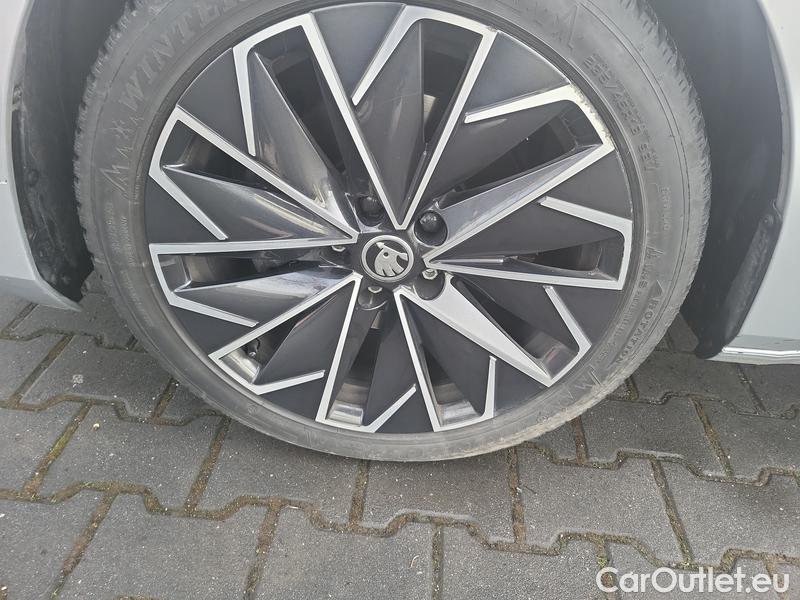  Skoda  Superb  Combi (3V5)(2015) Su.com.2.0TDI 147 4x4 L&K Aut #3