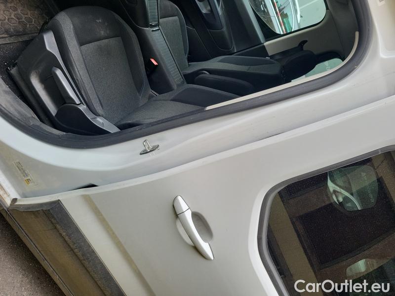  Peugeot  RIFTER   (06.2018->)  1.5BHDi 130 Allure #20