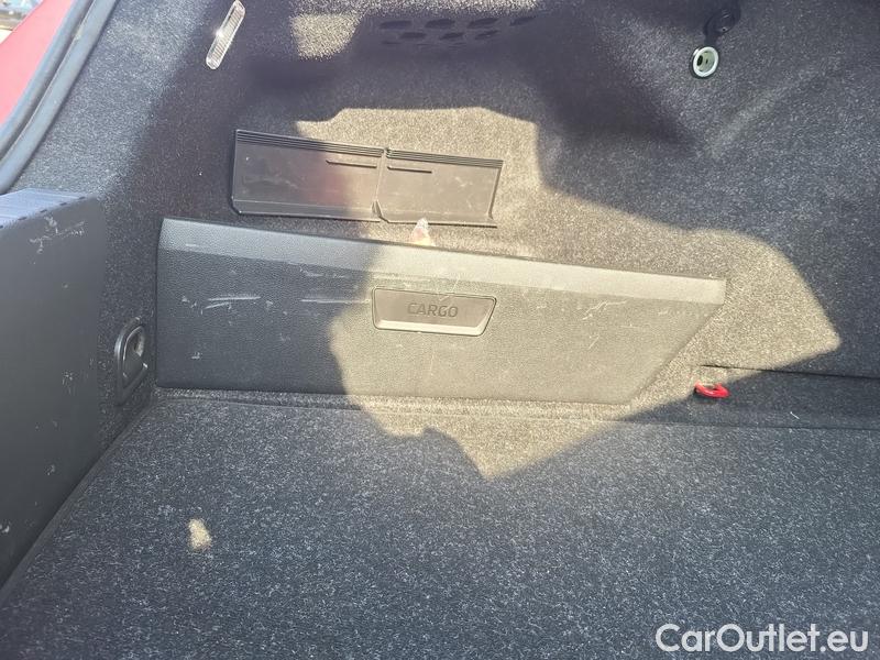  Skoda  Octavia  Lim. (NX3)(2020)  2.0 TSI 180 RS AT 5d #4