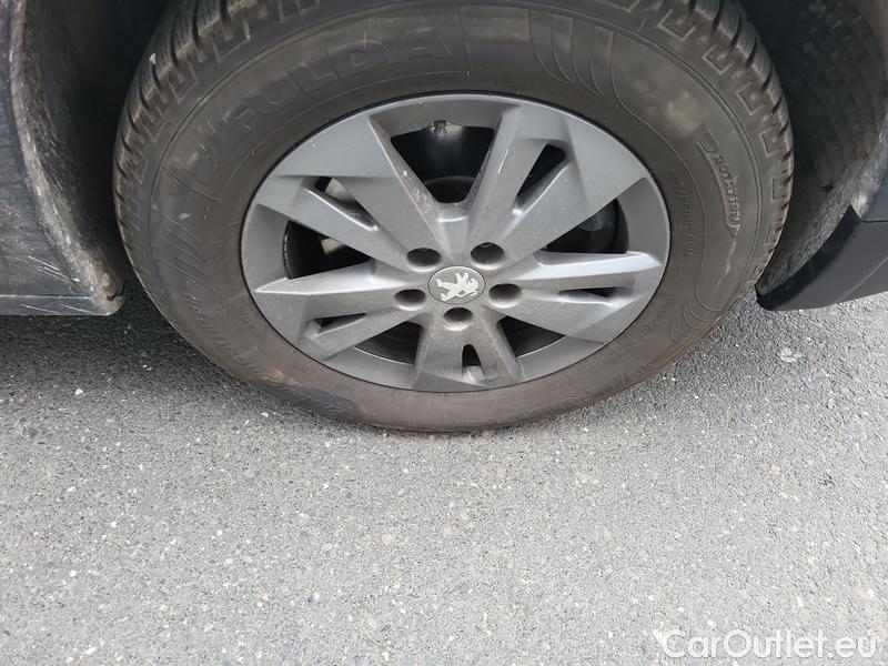  Peugeot  RIFTER   (06.2018->)  1.5BHDi 130 Allure #11