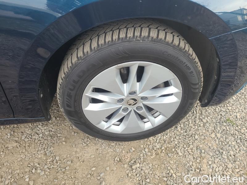  Skoda  Octavia  Combi (NX3)(2020) Oct.Combi 2.0TDI 85 Ambition #8