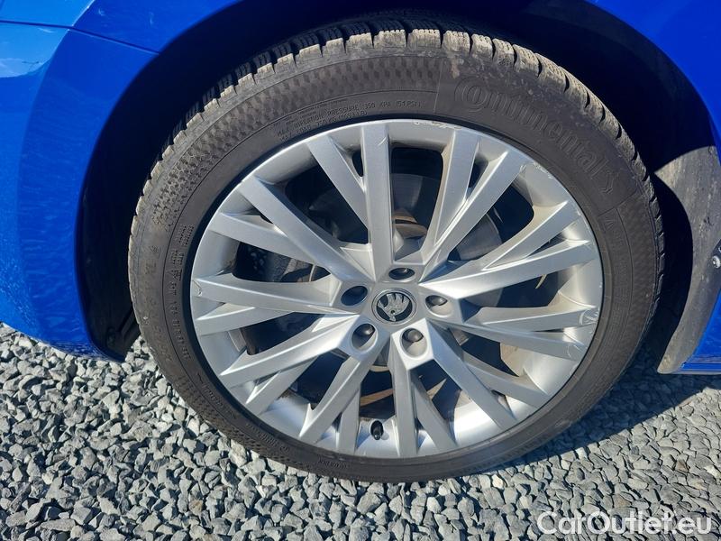  Skoda  Superb  (3V3)(2015) Supe.FL2.0TDI 110 Style AT #1