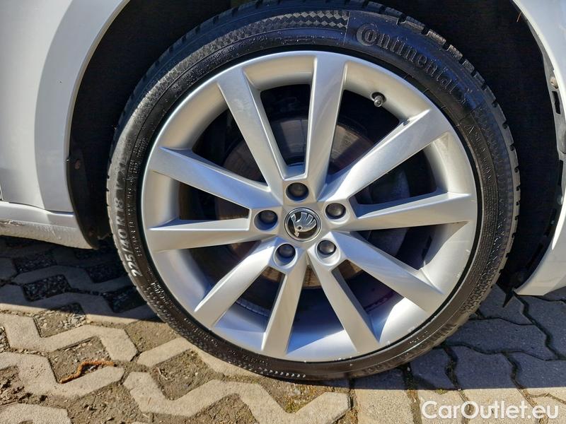  Skoda  Octavia  Combi  (5E5)(03.2017->) Octa.Com TDI 135 Style 4x4 AT #9