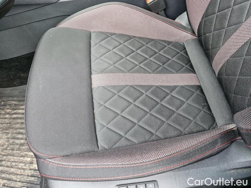  Skoda  Octavia  Lim. (NX3)(2020)  2.0 TSI 180 RS AT 5d #11