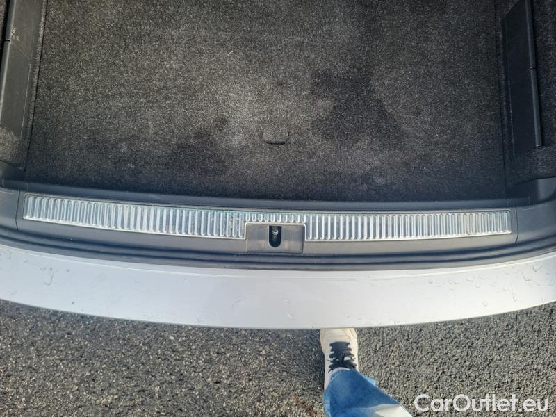  Skoda  Superb  Combi (3V5)(2015) Su.com.2.0TDI 147 4x4 L&K Aut #10