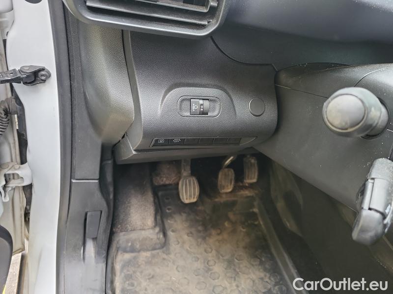  Peugeot  RIFTER   (06.2018->)  1.5BHDi 130 Allure #13