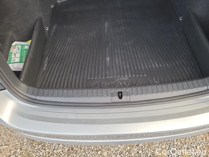  Skoda  Octavia  Combi (NX3)(2020) Oct.C.2.0TDI 110 4x4 Ambit AT #9