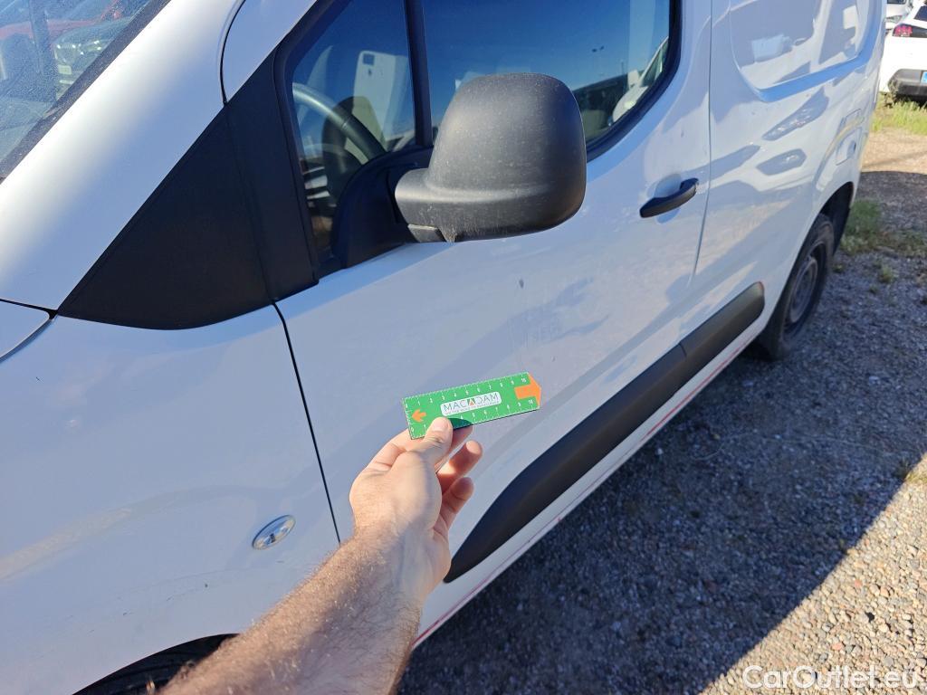  Citroen  Berlingo CITROEN  / 2018 / 3P / furgón derivado de turismo Talla M BlueHDi 100 CONTROL #23