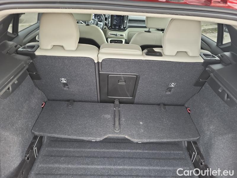  Volvo  XC 40  (2017->) XC40 T5 Momentum AWD AT #18