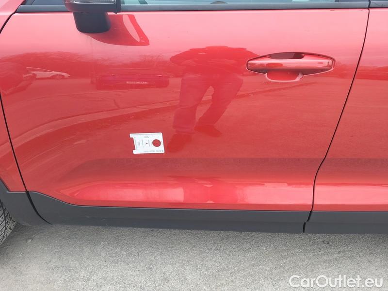  Volvo  XC 40  (2017->) XC40 T5 Momentum AWD AT #7