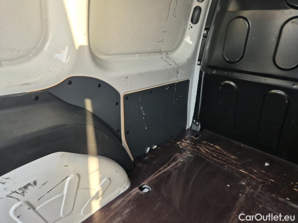  Renault  Kangoo RENAULT  Furgón/2013/3P/furgón derivado de turismo Profesional dCi 55 kW (75 CV) #21