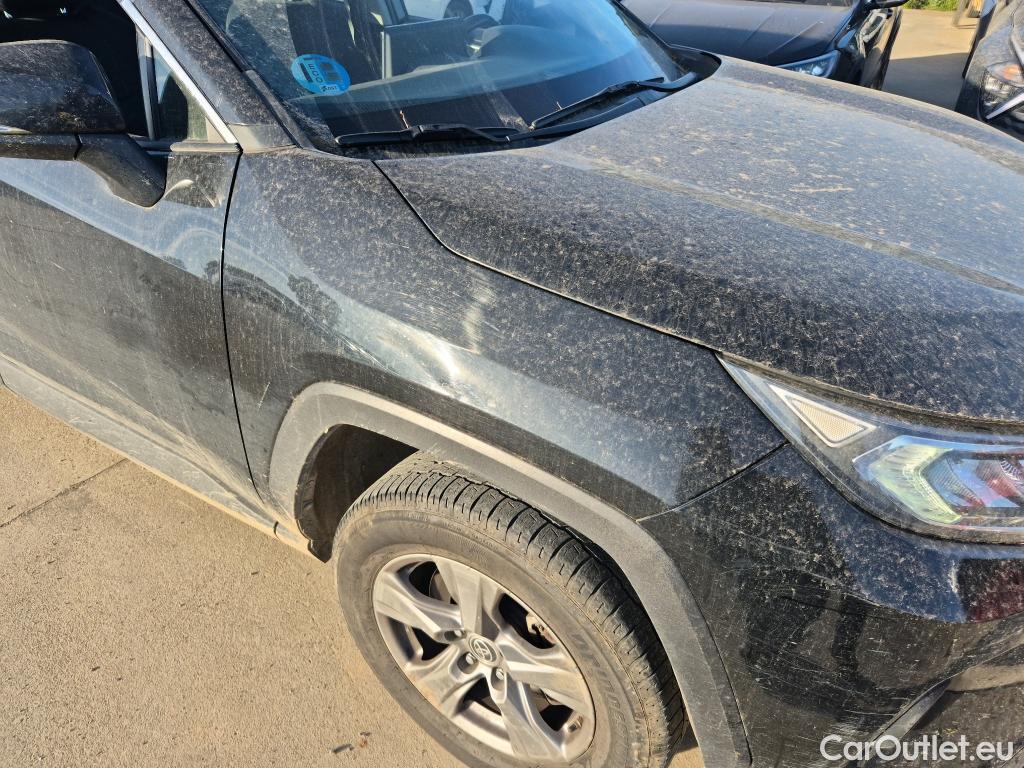  Toyota  RAV4 TOYOTA  / 2018 / 5P / todoterreno 2.5l 220H Business 4WD #7