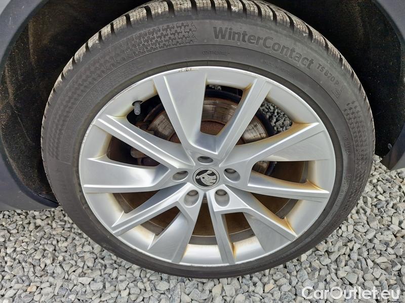  Skoda  Superb  Combi (3V5)(2015) Su.c.2.0TDI 147 Scout 4x4 Aut #6