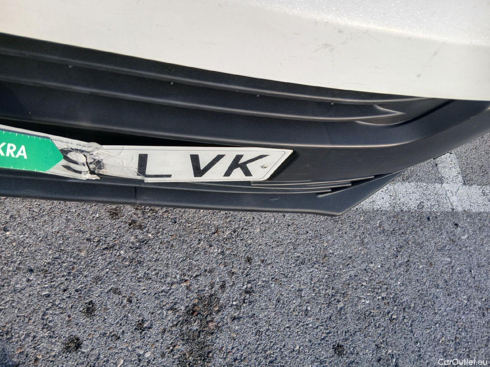  Opel  Vivaro OPEL  / 2019 / 4P / furgón 1.5 Diésel 74kW (100CV) M Std Express #15