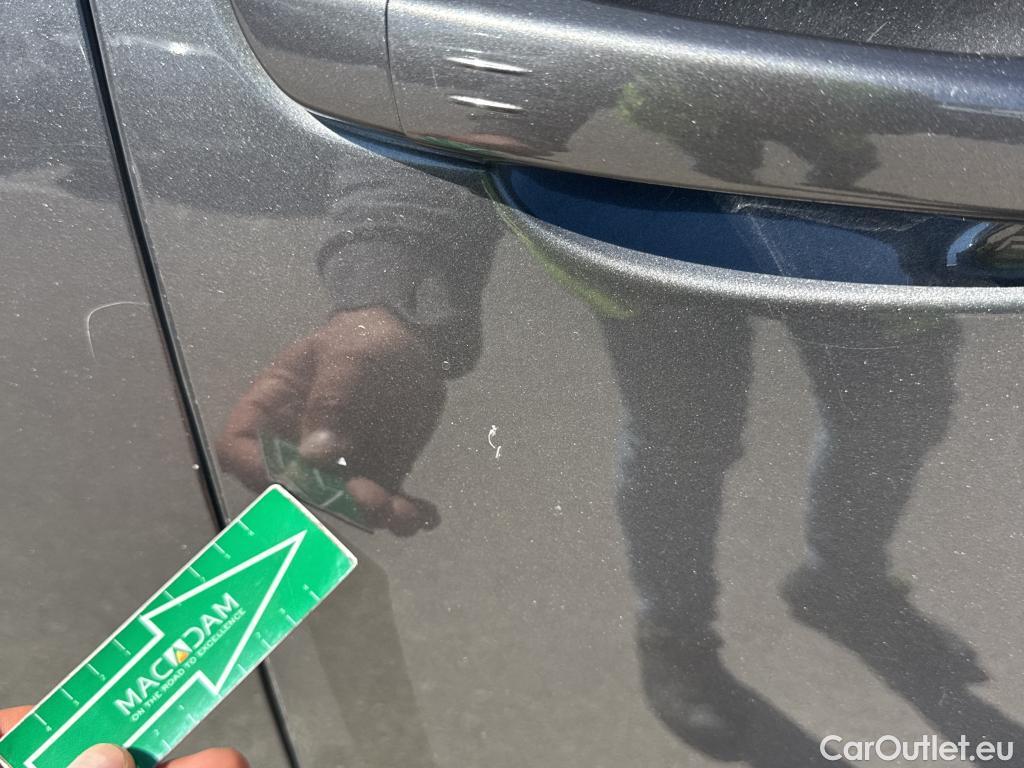  Peugeot  3008 PEUGEOT  Hybrid / 2020 / 5P / todoterreno 225 e-EAT8 Allure (AC2) #11