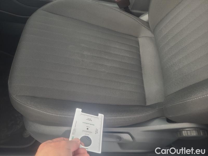  Volkswagen  Tiguan  (AX1)(2020) Tig.All.1.5 TSI 110 Life AT 5d #4