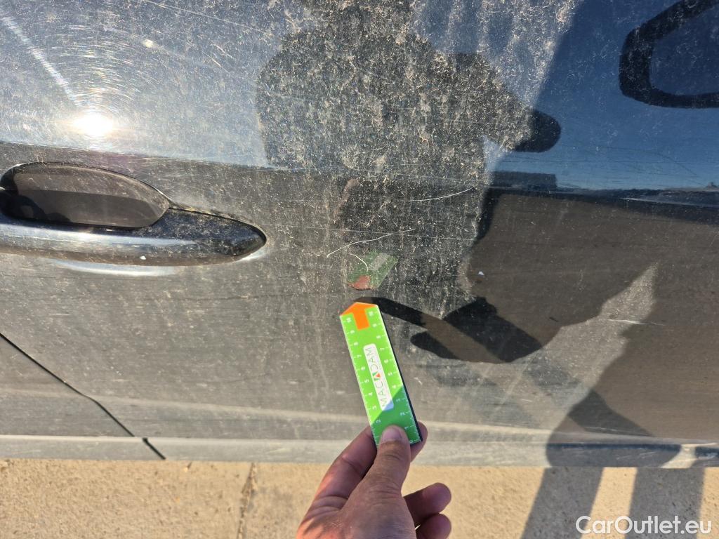  Toyota  RAV4 TOYOTA  / 2018 / 5P / todoterreno 2.5l 220H Business 4WD #15