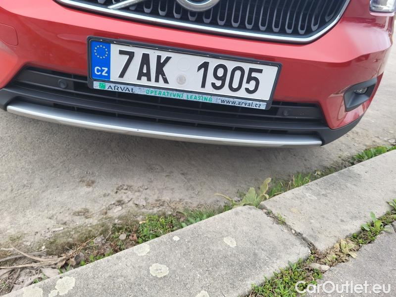  Volvo  XC 40  (2017->) XC40 T5 Momentum AWD AT #2