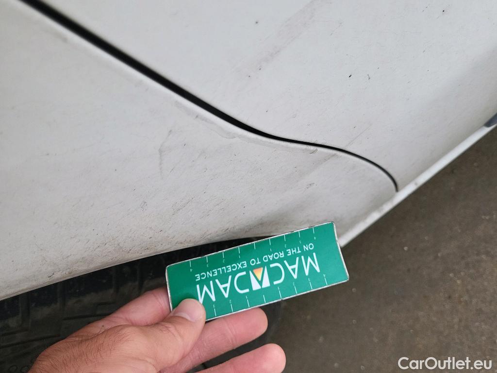  Peugeot  Expert PEUGEOT  / 2016 / 4P / furgón Furgón Premium 2.0 BlueHDi 120 Standard #25