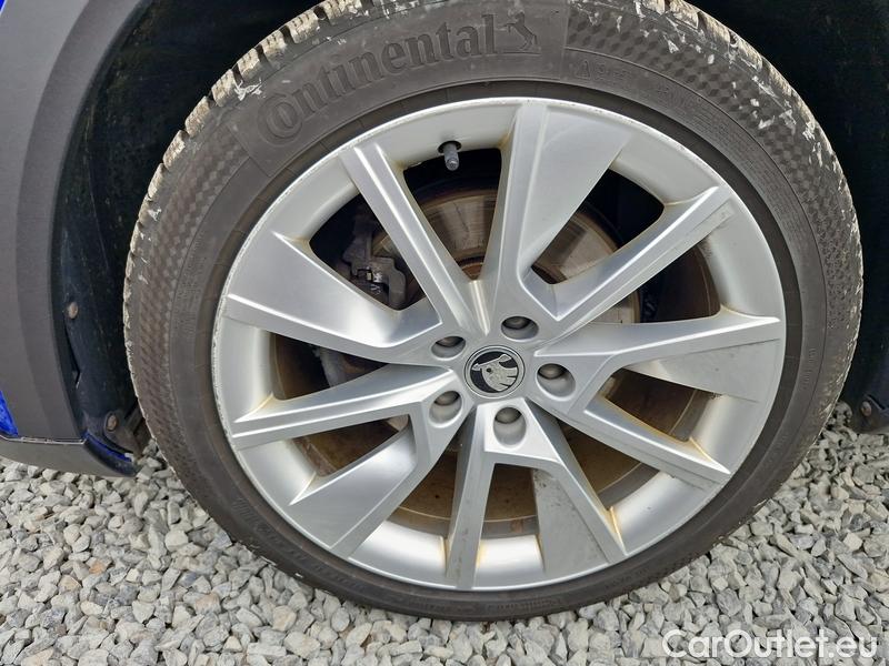  Skoda  Superb  Combi (3V5)(2015) Su.c.2.0TDI 147 Scout 4x4 Aut #2