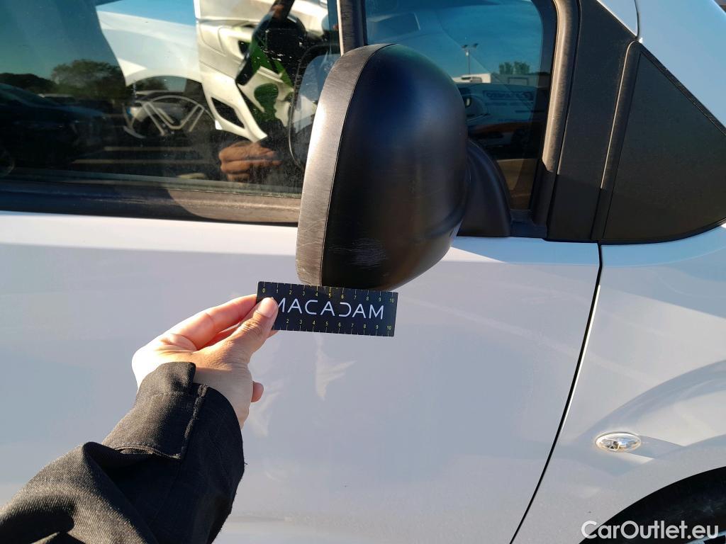  Peugeot  Partner PEUGEOT  / 2018 / 4P / furgón derivado de turismo Premium Standard 600kg BlueHDi 73kW #27