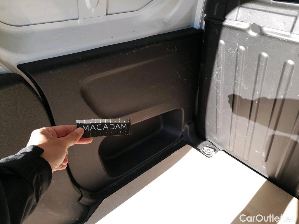  Peugeot  Partner PEUGEOT  / 2018 / 4P / furgón derivado de turismo Premium Standard 600kg BlueHDi 73kW #23