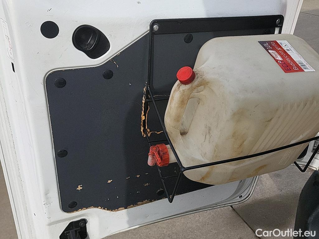  Peugeot  Expert PEUGEOT  / 2016 / 4P / furgón Furgón Premium 2.0 BlueHDi 120 Standard #3