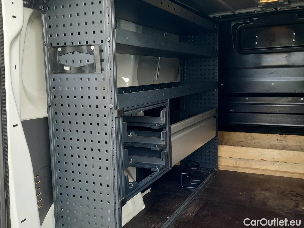  Peugeot  Expert PEUGEOT  / 2016 / 4P / furgón Furgón Premium 2.0 BlueHDi 120 Standard #41