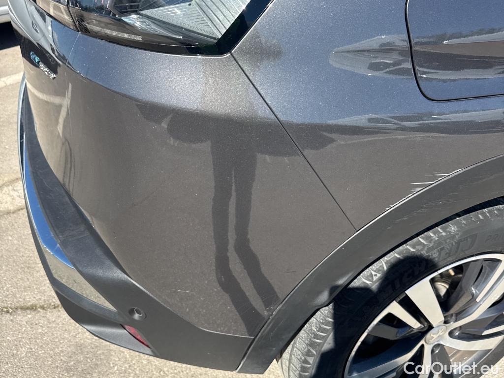  Peugeot  3008 PEUGEOT  Hybrid / 2020 / 5P / todoterreno 225 e-EAT8 Allure (AC2) #22