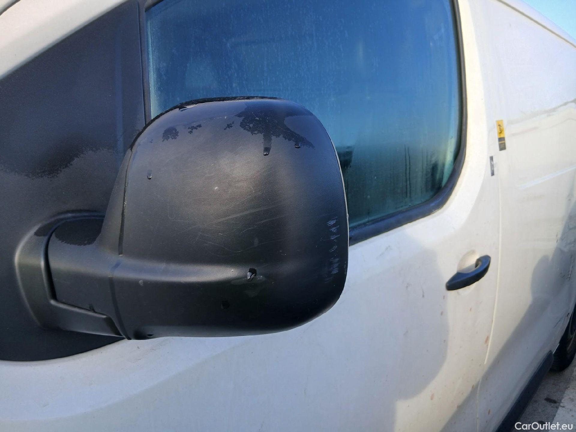  Opel  Vivaro OPEL  / 2019 / 4P / furgón 1.5 Diésel 74kW (100CV) M Std Express #20